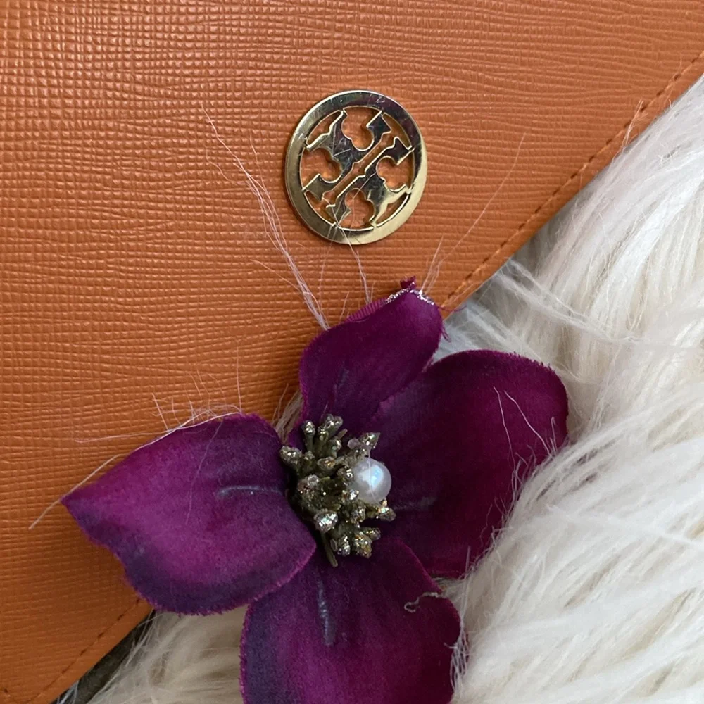 TORY BURCH sunglasses case